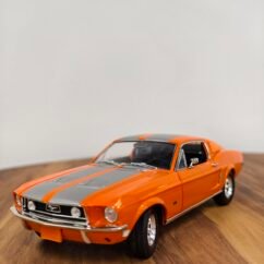 Ford Mustang 1968 Orange 1:18