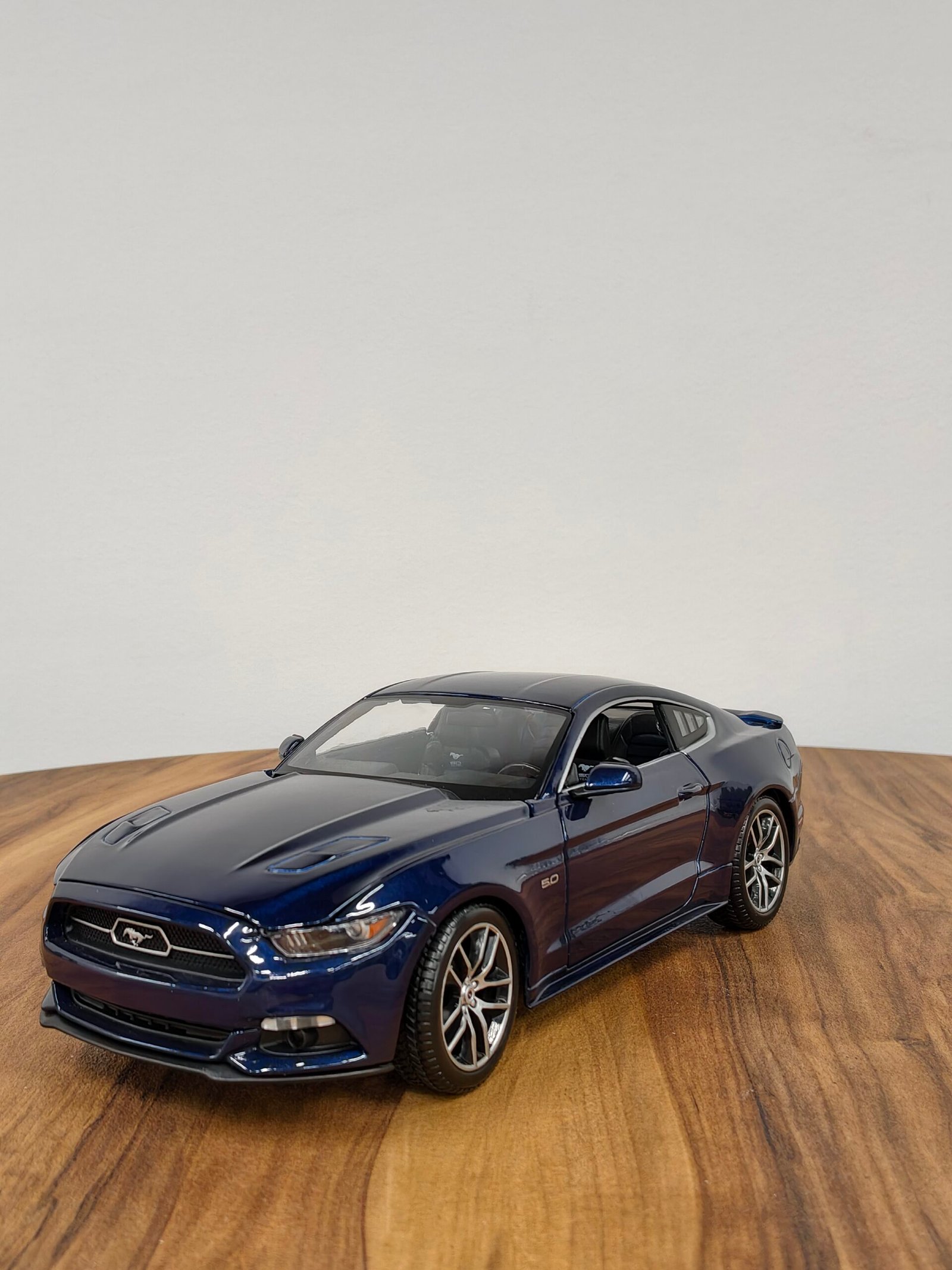 Ford Mustang GT 2015 1:18 Blue