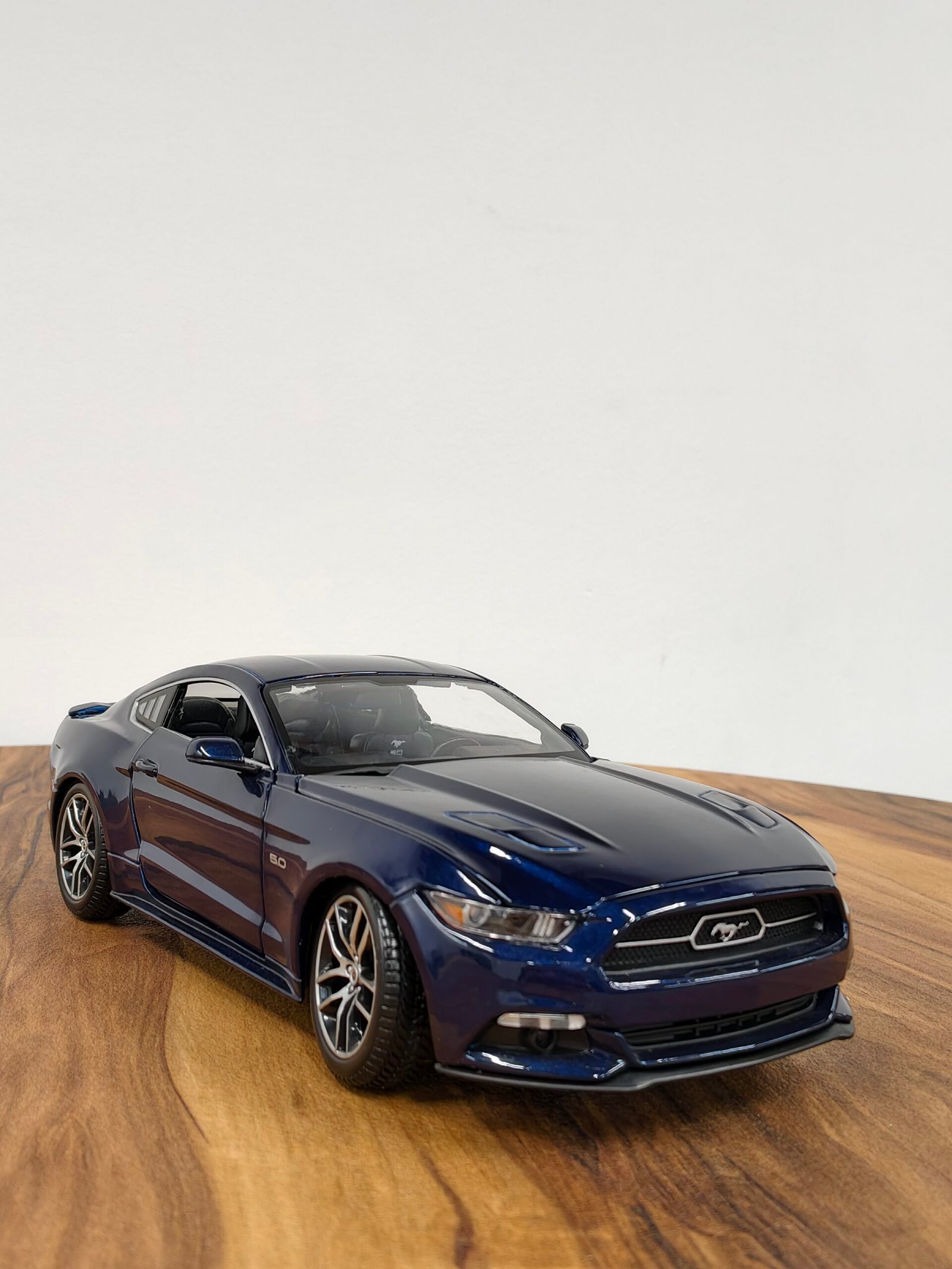 Ford Mustang GT 2015 1:18 Blue - Image 2