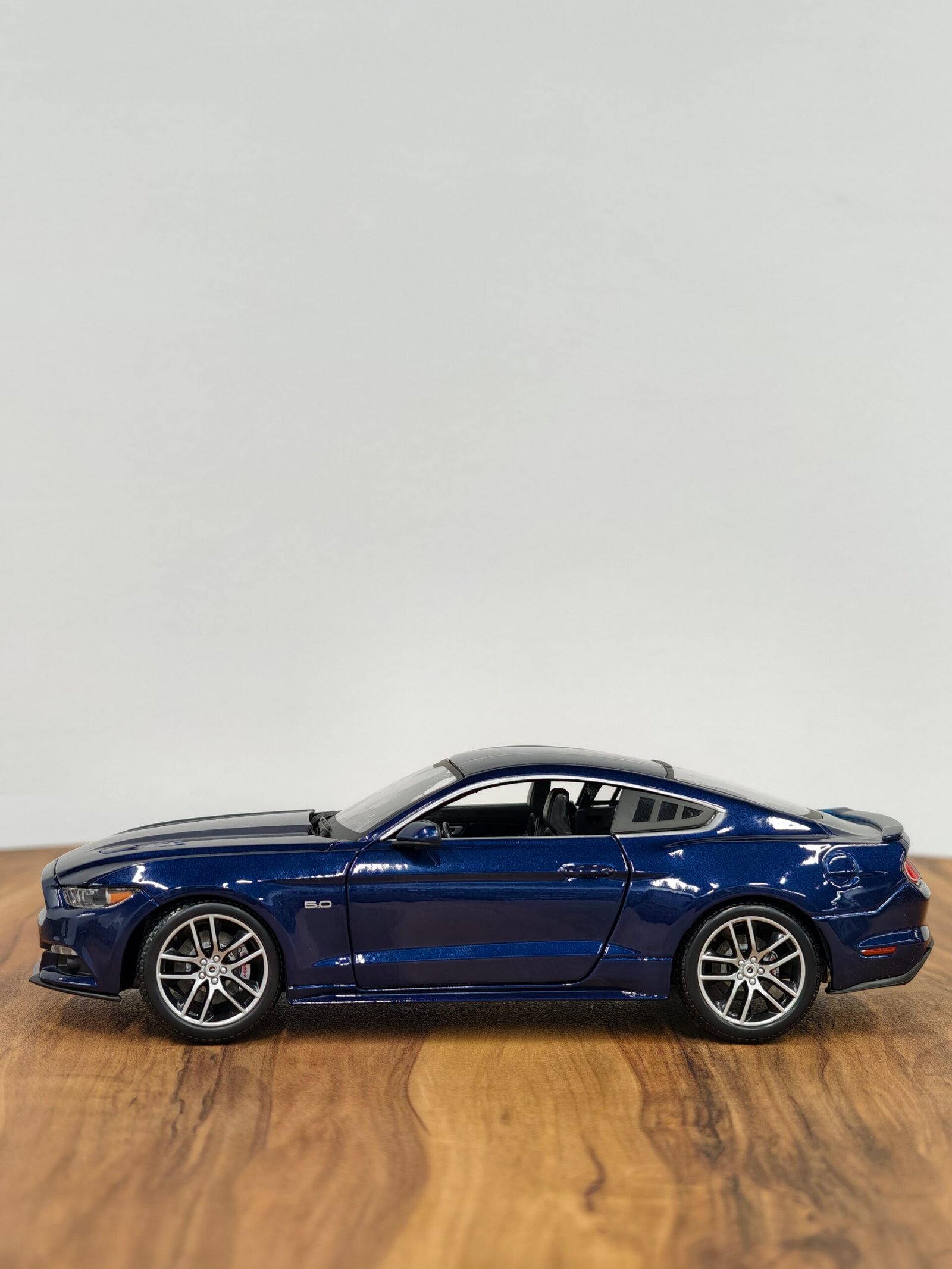 Ford Mustang GT 2015 1:18 Blue - Image 8