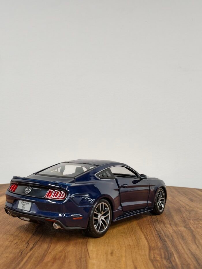 Ford Mustang GT 2015 1:18 Blue - Image 7