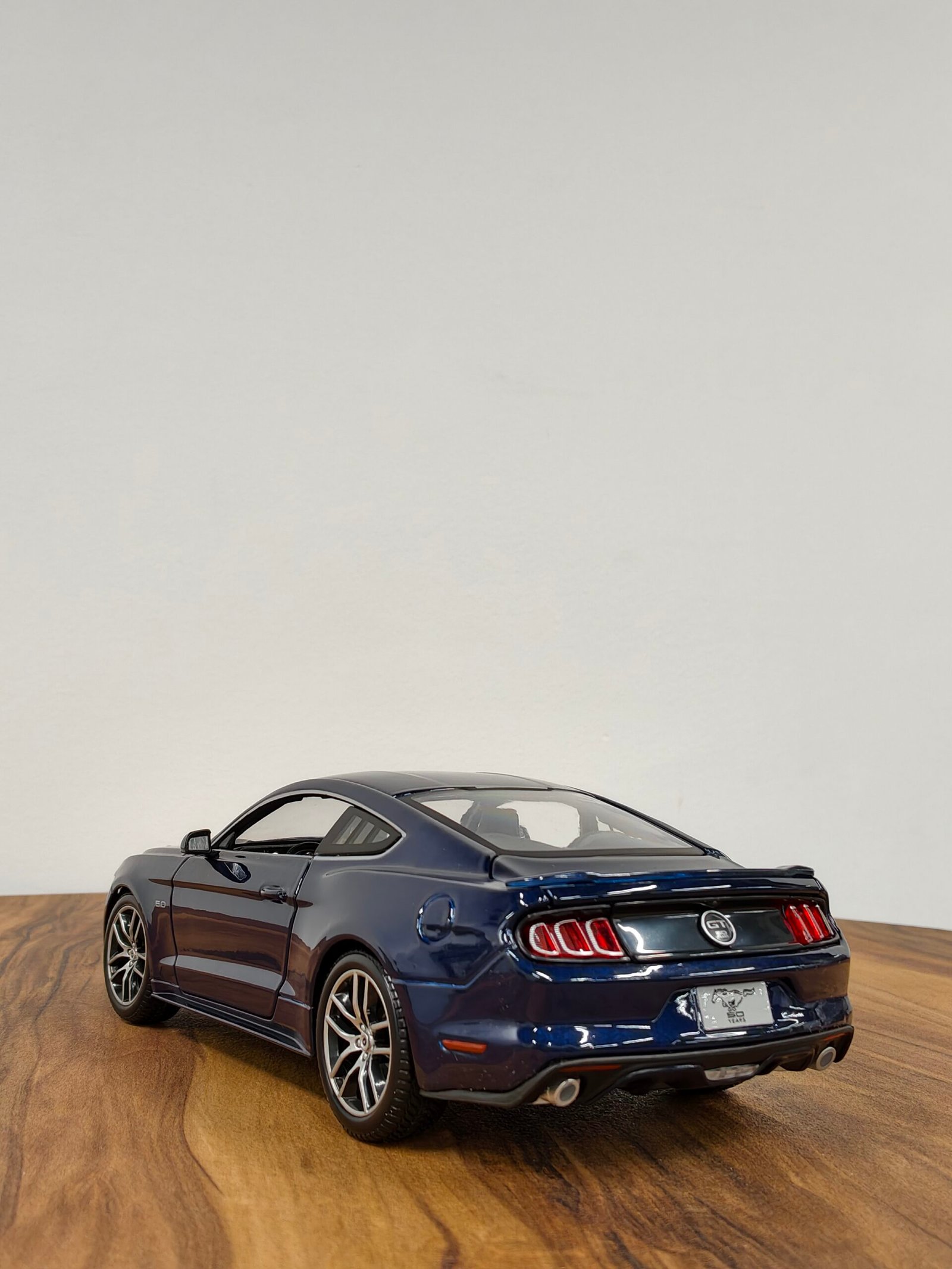 Ford Mustang GT 2015 1:18 Blue - Image 6