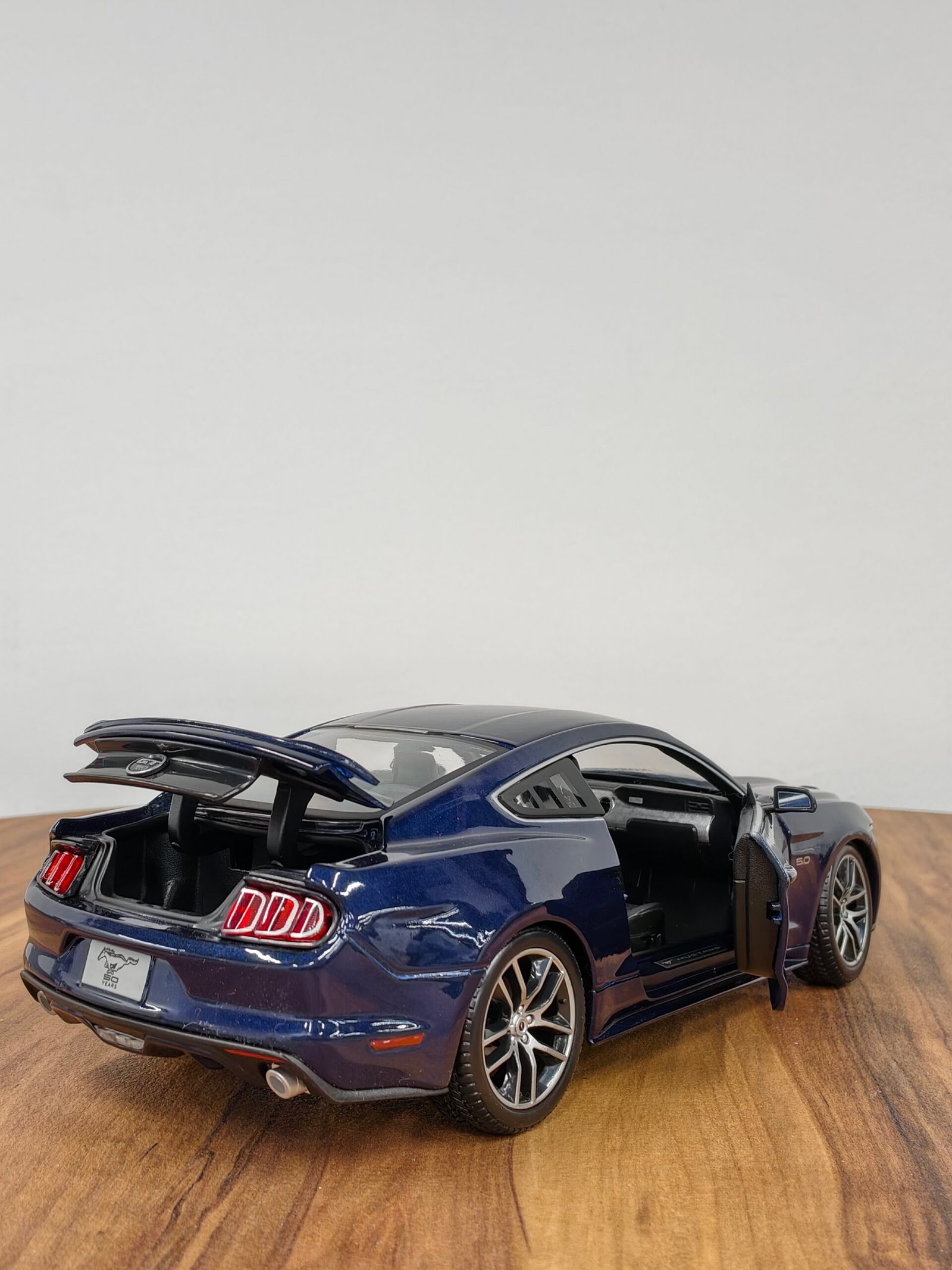 Ford Mustang GT 2015 1:18 Blue - Image 5