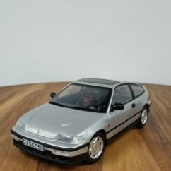 Honda CR-X1990 Silver 1:18