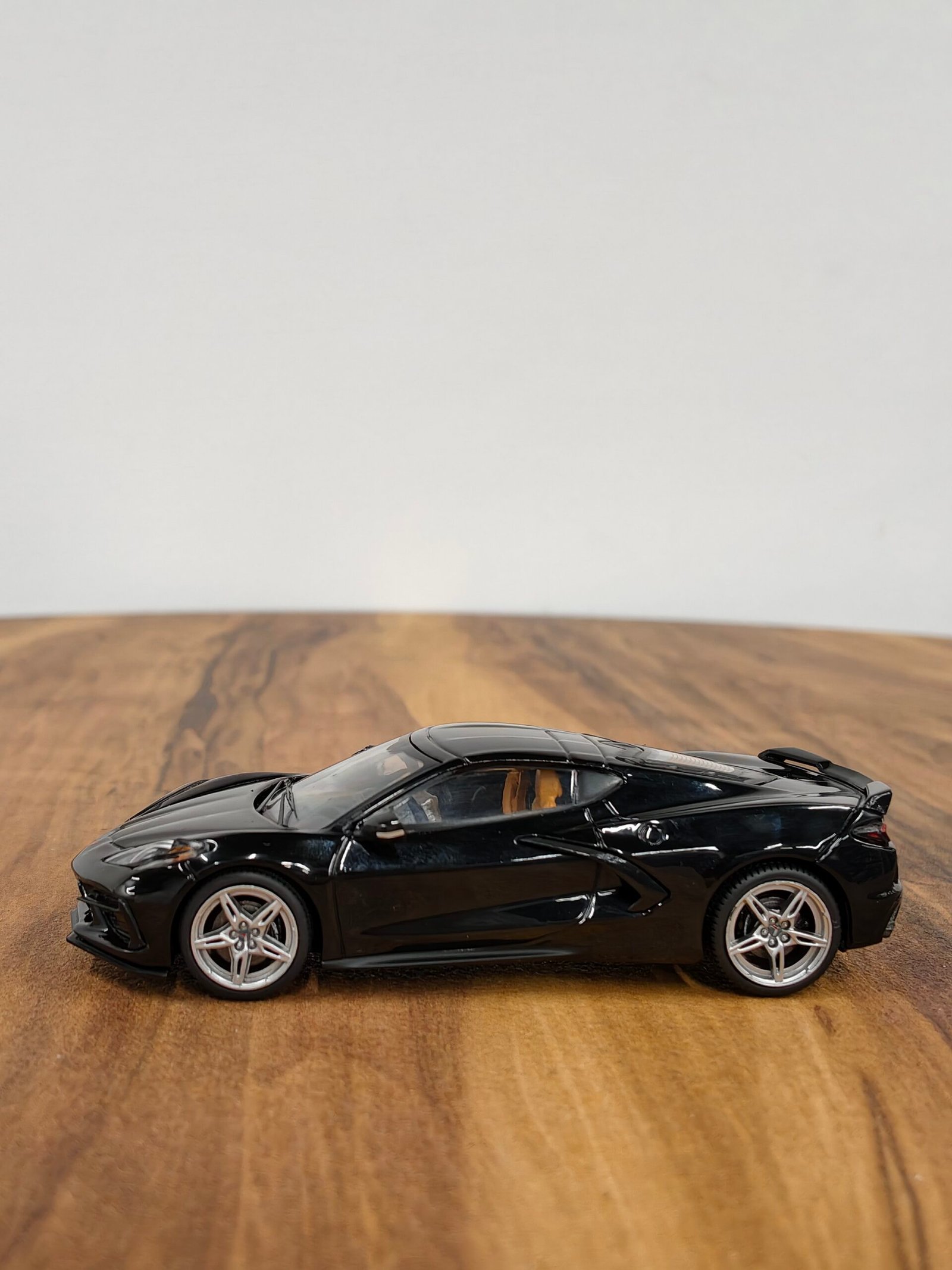Chevrolet Corvette C8 Stingray 2020 (Black) 1:43 - Image 4