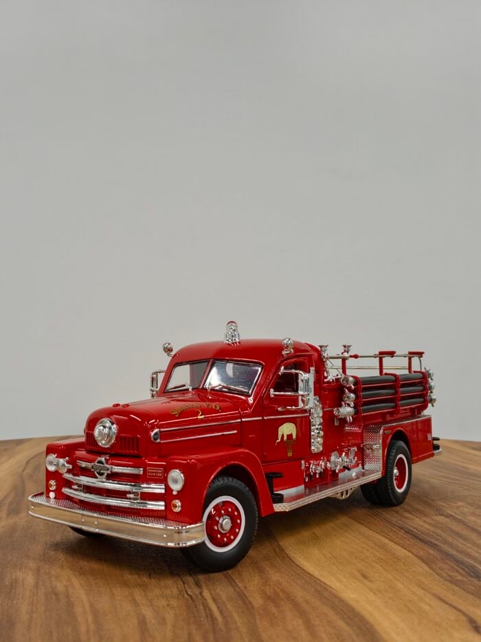 1958 SEAGRAVE MODEL 750 Red 1:24 - Image 10