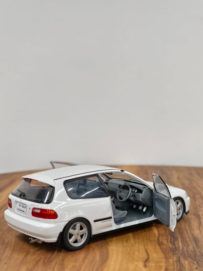 Honda Civic EG6 White 1:18 - Image 11