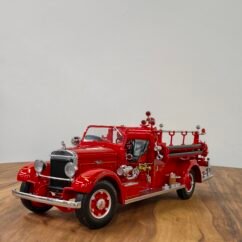 1935 Mack Type 75 BK 1:24 Red