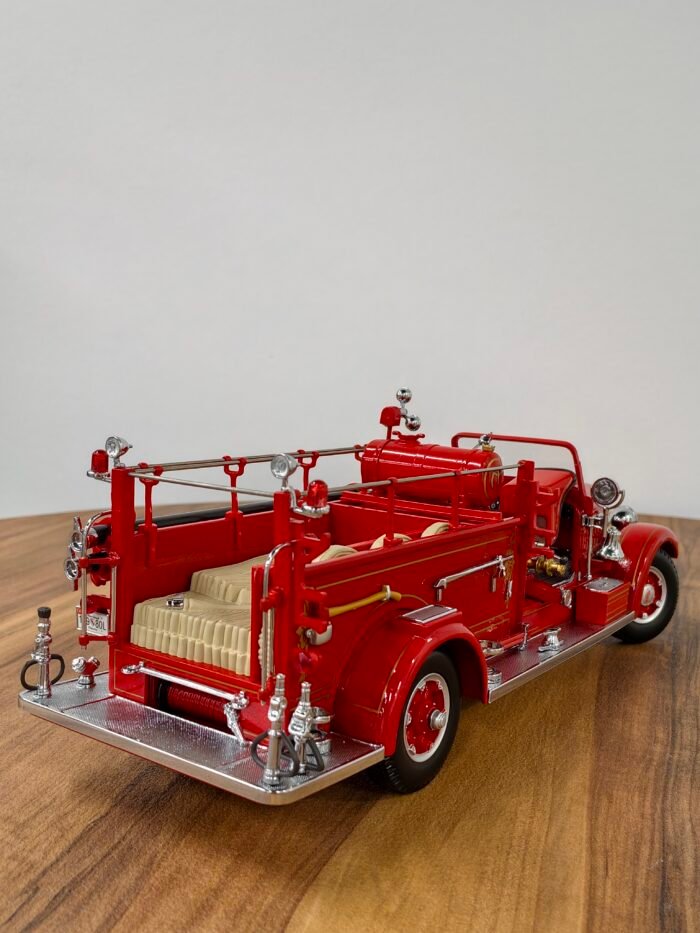 1935 Mack Type 75 BK 1:24 Red - Image 6