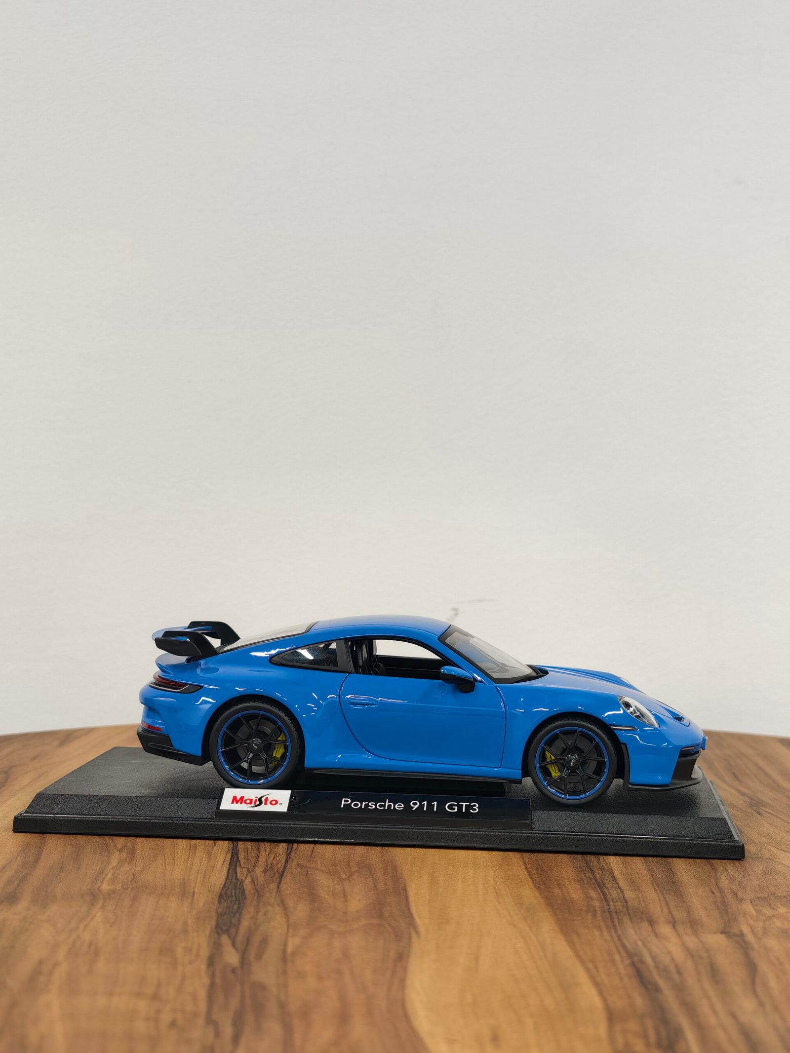 Porsche 911 Gt3 Special Edition 1:18 Blue - Image 3