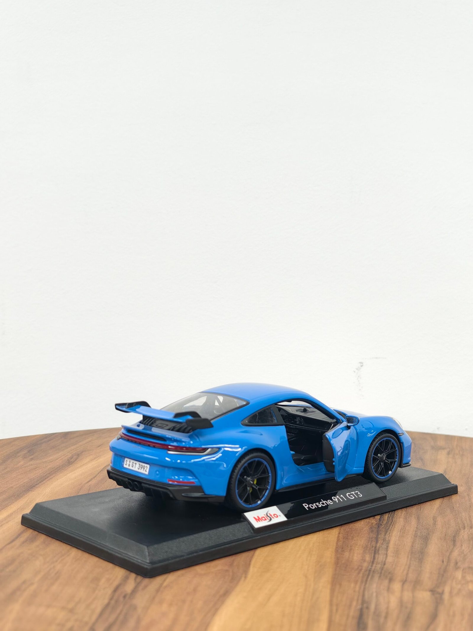 Porsche 911 Gt3 Special Edition 1:18 Blue - Image 7