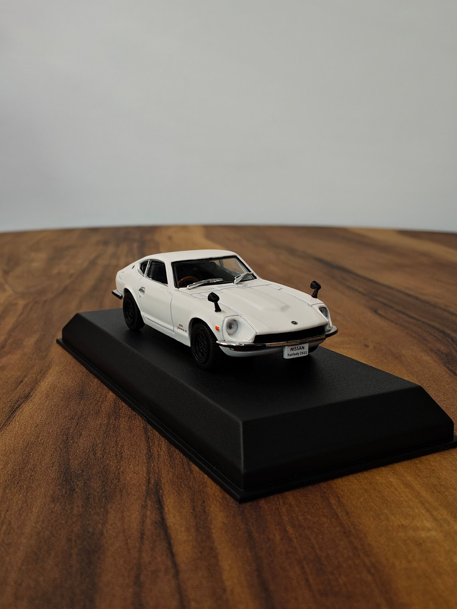 Nissan Fairlady Z432(White) 1:43 - Image 2