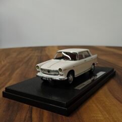 1968 Peugeot  404/8 (France) (White) 1:43