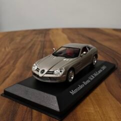 Mercedes-Benz SLR Mclaren 2003 Silver 1:43