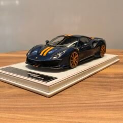 Ferrari 488 Pista 1:18 Blu Pozzi