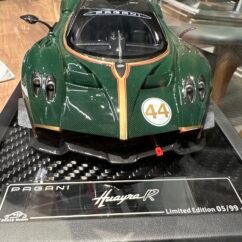 Pagani Huayra R 1:18 Green
