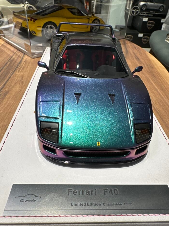 Ferrari f40 chameleon 1:18
