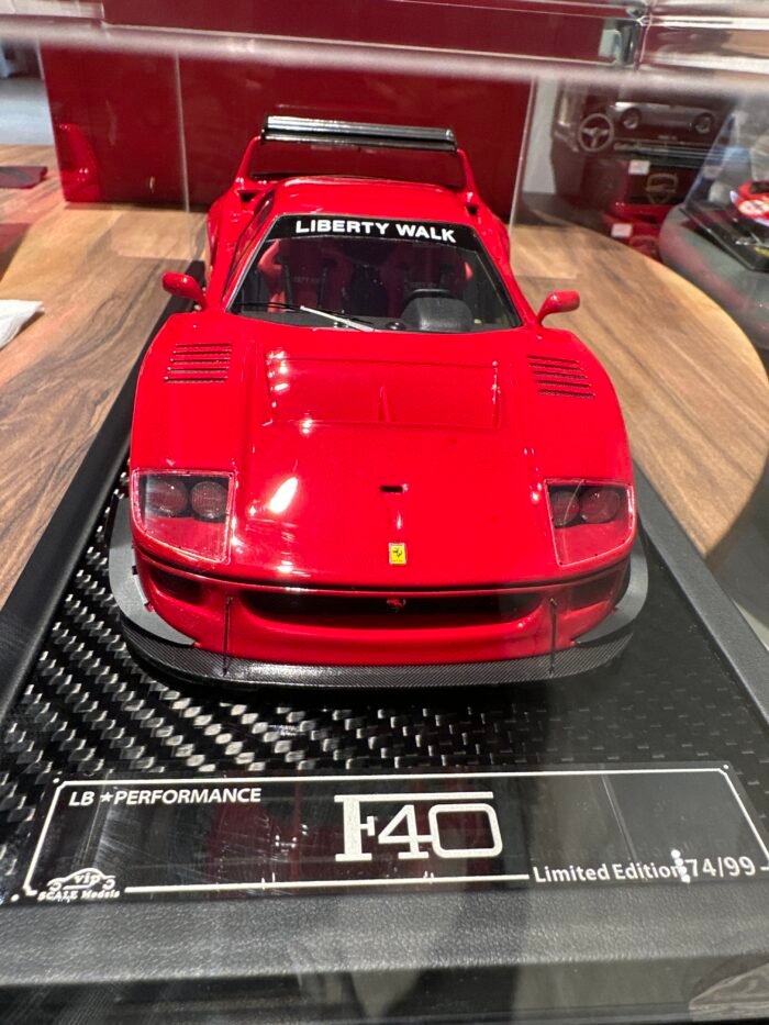 Ferrari F40 LB Performance 1:18 Red