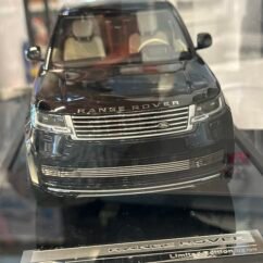 Range Rover 1:18 Black