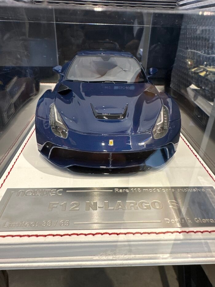 Ferrari F12 N-Largo S 1:18 Blue