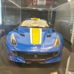 Ferrari F12 TDF 1:18 Blue