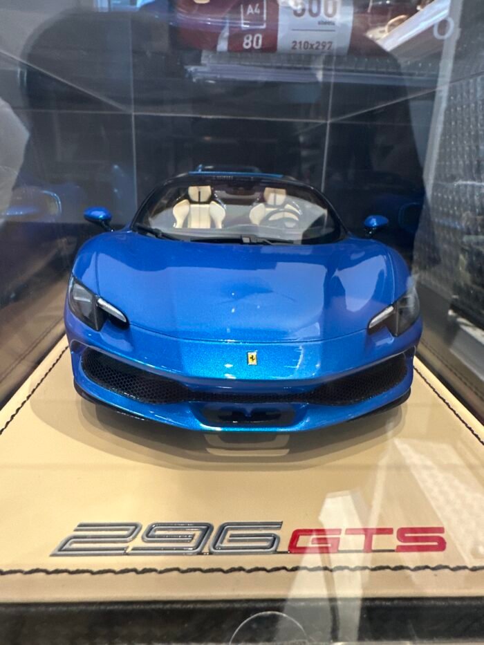 Ferrari 296 GTS 1:18 Blue