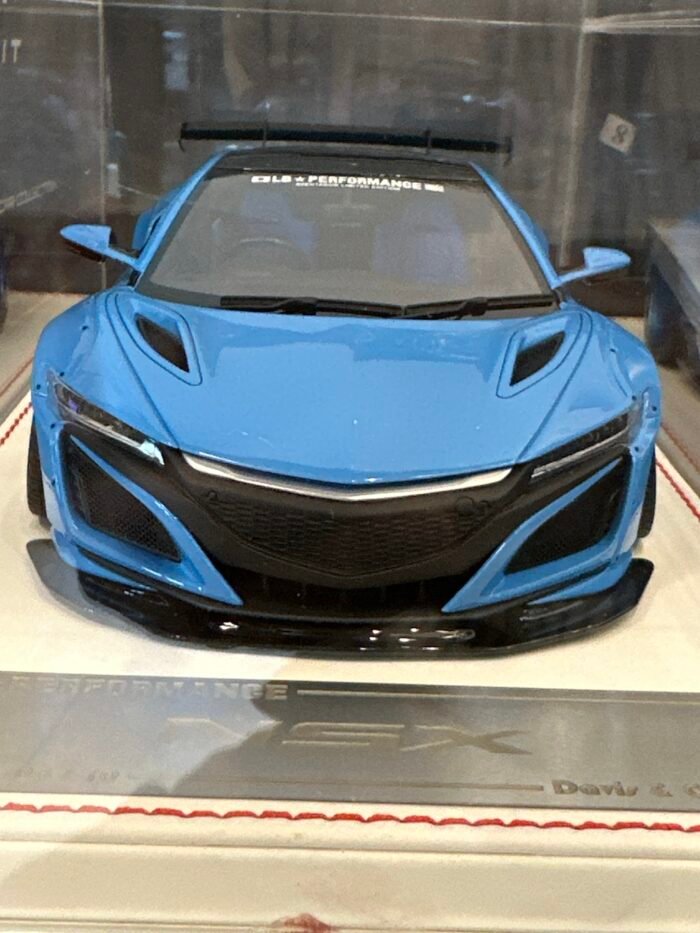 LB Performance NSX 1:18 Blue