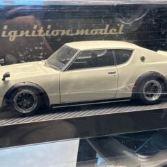 Nissan Skyline 2000 GT-ES 1:18 White