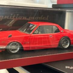 Nissan Skyline 2000 GT-R 1:18 Red