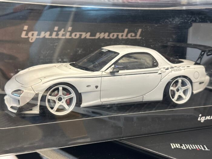 Mazda RX -7 FD3S White 1:18