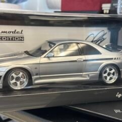 Nismo R33 GT-R 400R 1:18 Silver