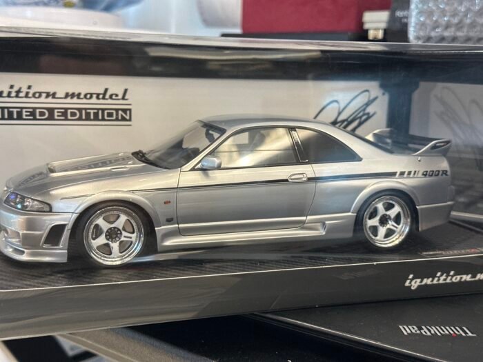 Nismo R33 GT-R 400R 1:18 Silver