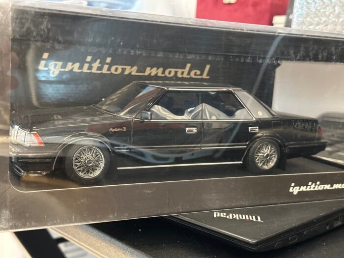 ToyotaCrown (120) 2.8 Royal Saloon G 1:18 Black
