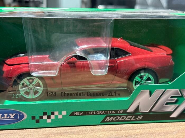 Chevrolet Camaro ZL1 Red 1:24