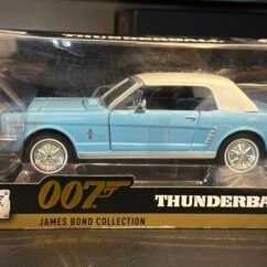 1964 1/2 Ford Mustang James Bond Collection 1:24 Light Blue