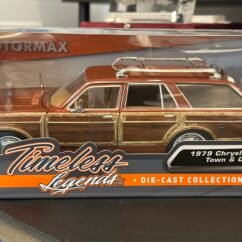 1979 Chrysler Lebaron Town & Country 1:24 Brown