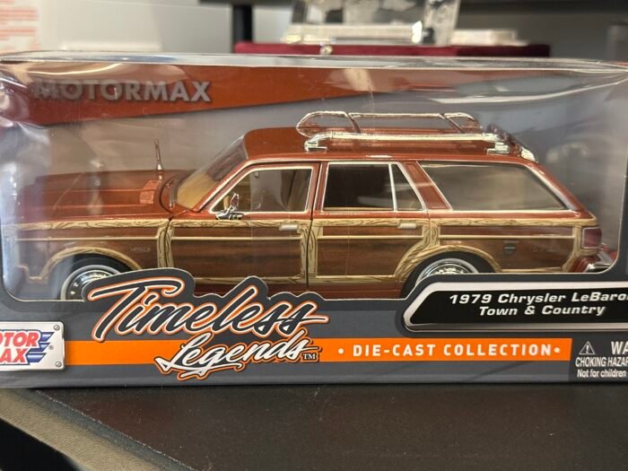 1979 Chrysler Lebaron Town & Country 1:24 Brown