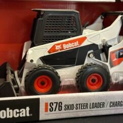 S76 Skid Steer Loader CHARGEUSE COMPACTE 1:16 White & Black