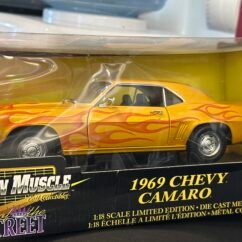1969 Chevy Camaro 1:18 Orange