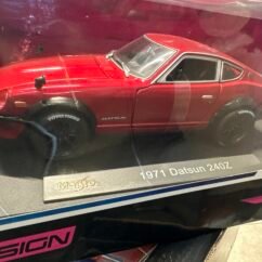 Datsun 1971 24OZ 1:18 Red