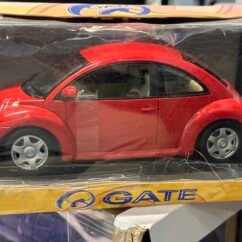 Volkswagen New Beetle 1:18 Red
