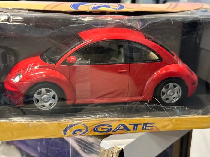 Volkswagen New Beetle 1:18 Red