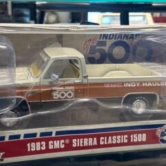 1983 GMC Sierra Classic 1500 White 1:18