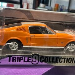 Ford Mustang 1968 Orange 1:18