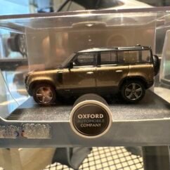 Land Rover Defender 110X Brown 1:76