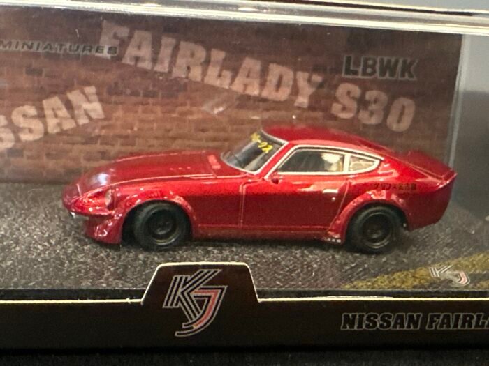 Nissan Fairylady S30 Red 1:64