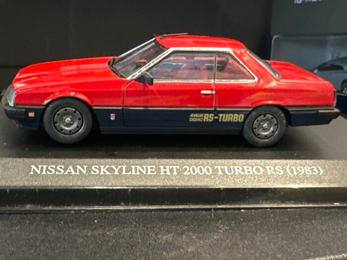 Nissan Skyline HT2000 Turbo RS1983 Red 1:43 - Image 2