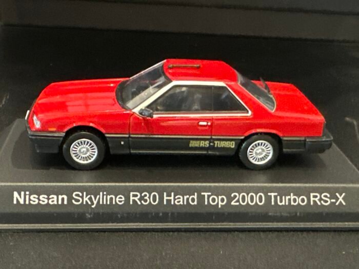 Nissan Skykine R30 Hard Top 2000 Turbo RS-X 1:43 Red - Image 2