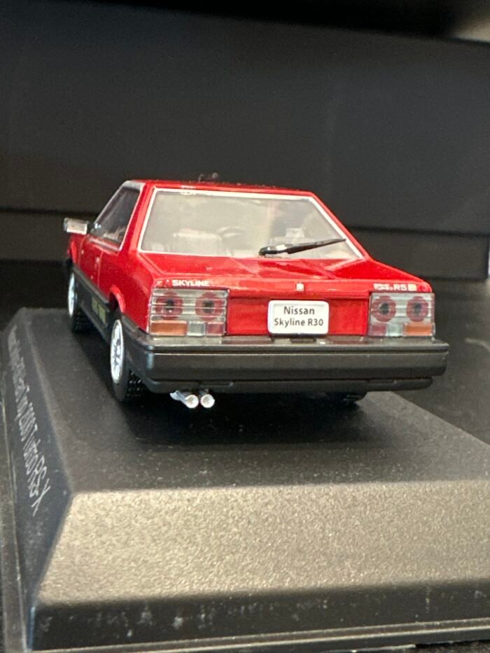 Nissan Skykine R30 Hard Top 2000 Turbo RS-X 1:43 Red - Image 3