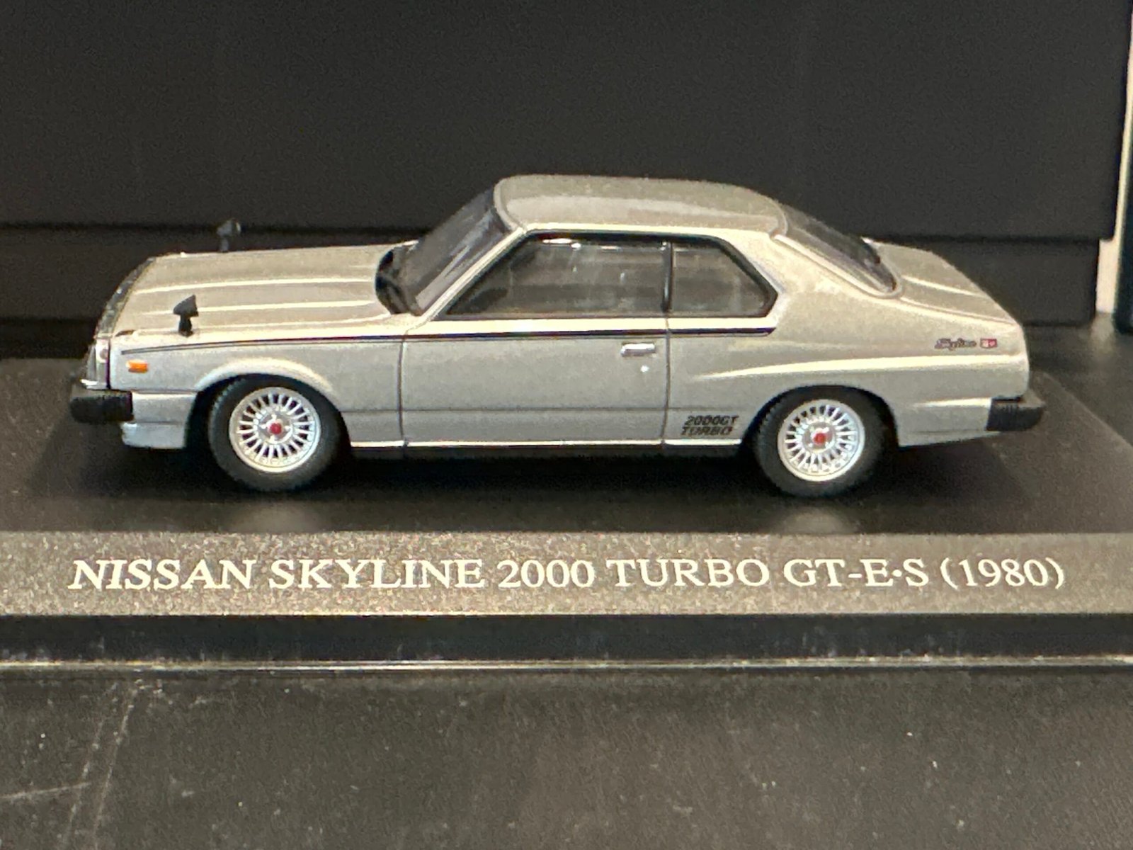 Nissan Skyline 2000 Turbo GT-E•S 1980 Silver 1:43 - Image 2